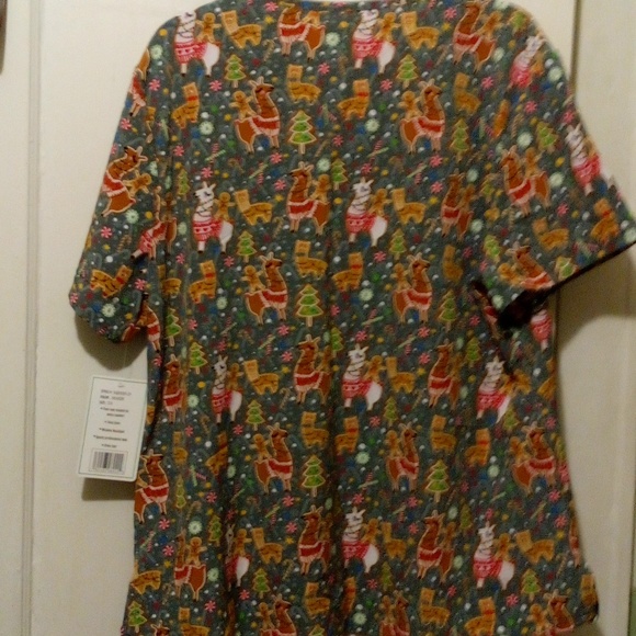 NWT GT Performance Nurse UniformTop Gray/multi, 2X, 2 Front Pockets - Picture 2 of 3